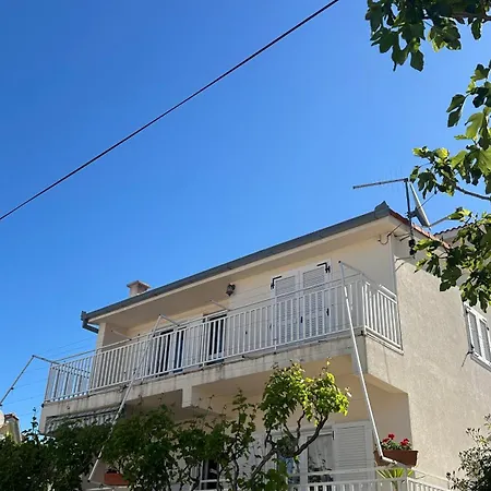 Arleta * トロギール